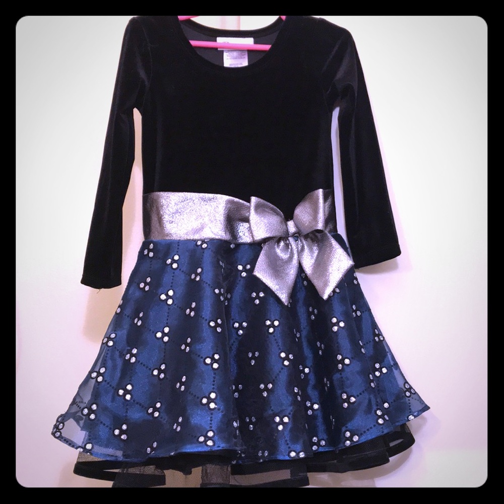 Little girls dress LIKE NEW